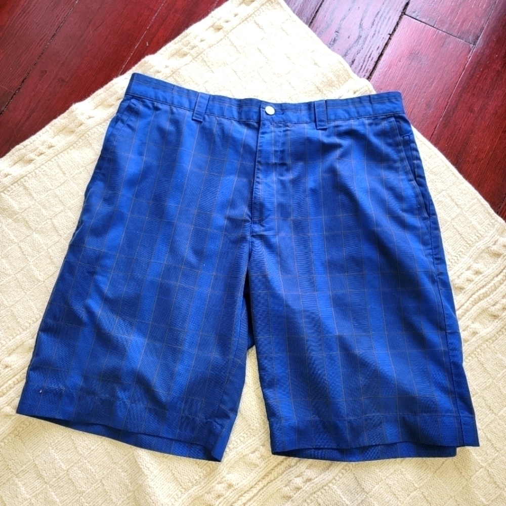 Callaway Men's Plaid Golf Chino Shorts size 34 Blue